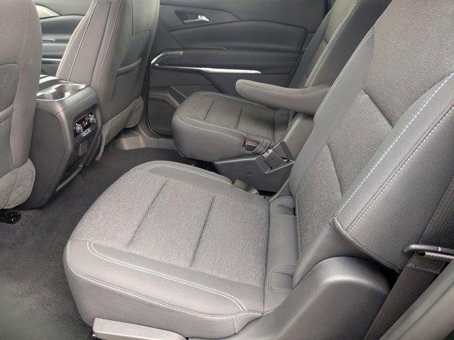 used 2025 Chevrolet Traverse car, priced at $39,214