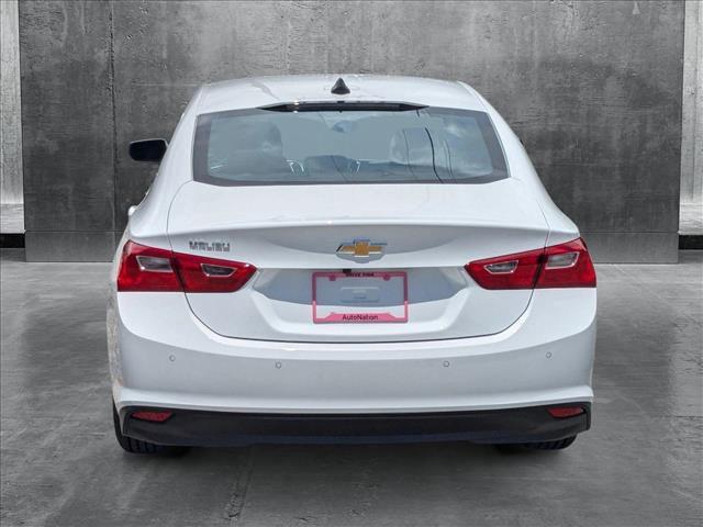 new 2024 Chevrolet Malibu car, priced at $18,945