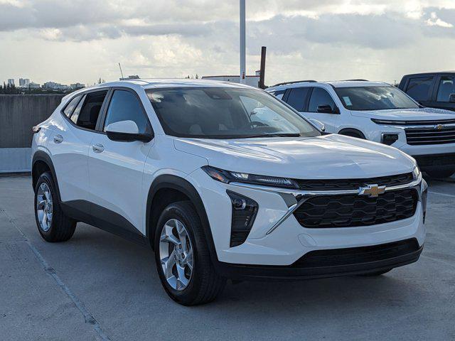 used 2024 Chevrolet Trax car, priced at $19,691