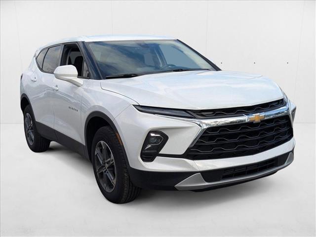 new 2025 Chevrolet Blazer car, priced at $27,875