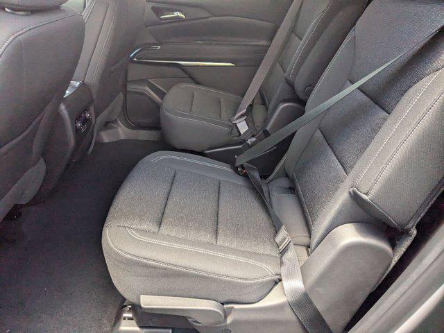 new 2025 Chevrolet Traverse car, priced at $40,637