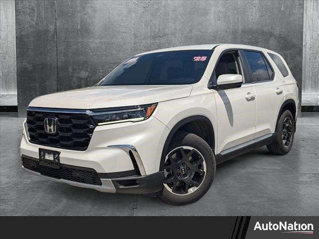 used 2025 Honda Pilot car, priced at $43,672