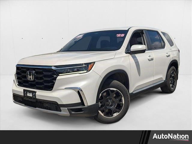used 2025 Honda Pilot car, priced at $42,895