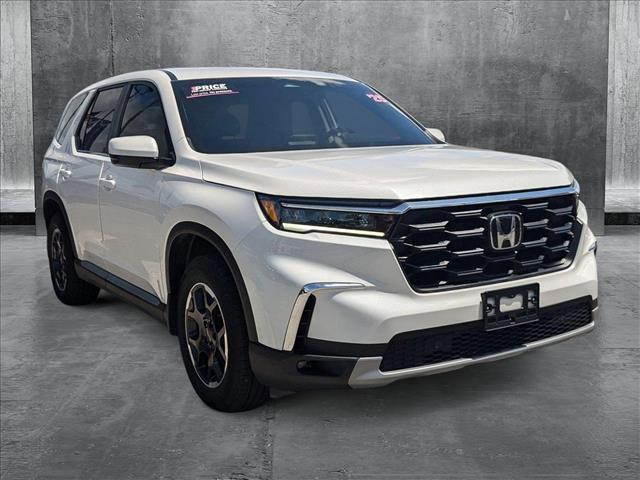 used 2025 Honda Pilot car, priced at $43,672