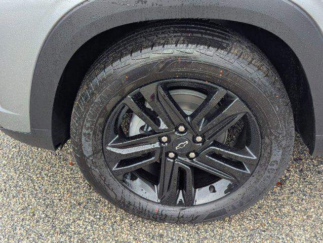 new 2025 Chevrolet Trax car, priced at $24,020