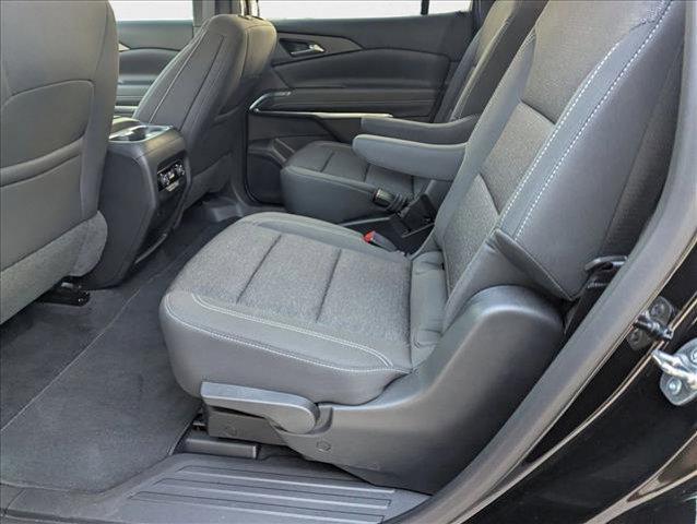 new 2025 Chevrolet Traverse car, priced at $36,195