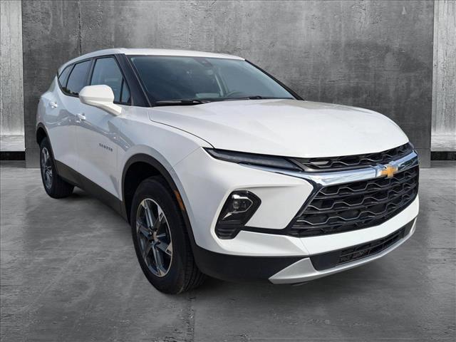 new 2025 Chevrolet Blazer car, priced at $31,875