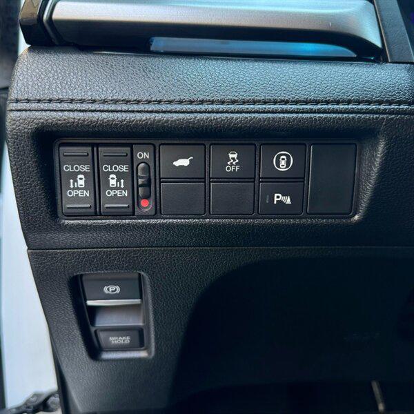 used 2023 Honda Odyssey car, priced at $29,772