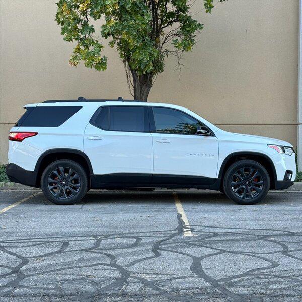used 2020 Chevrolet Traverse car, priced at $18,999