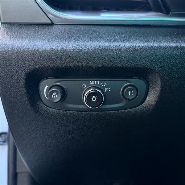 used 2020 Chevrolet Traverse car, priced at $18,999