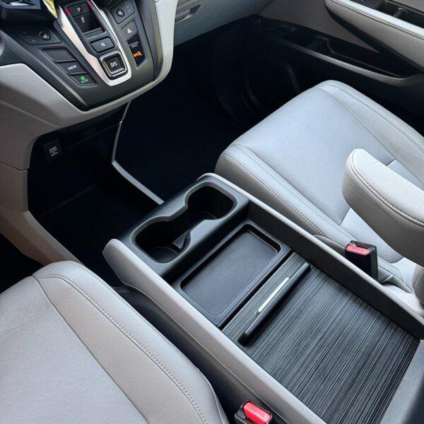 used 2018 Honda Odyssey car, priced at $22,999
