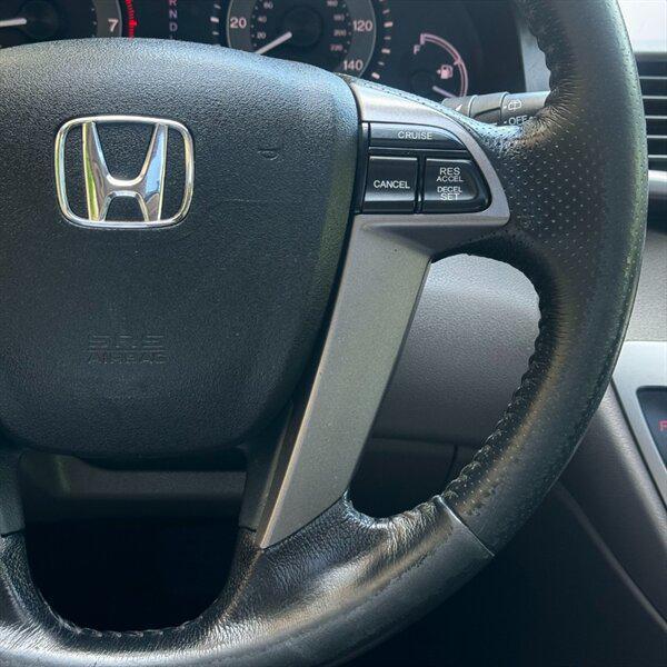 used 2014 Honda Odyssey car, priced at $12,999