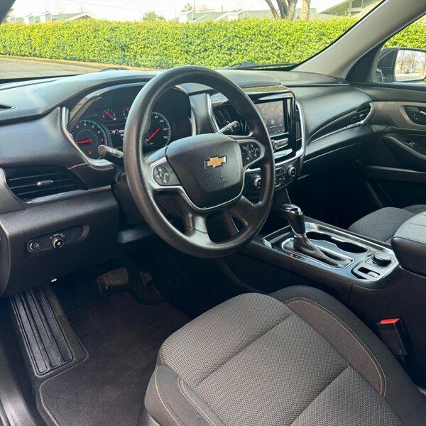 used 2020 Chevrolet Traverse car, priced at $18,999