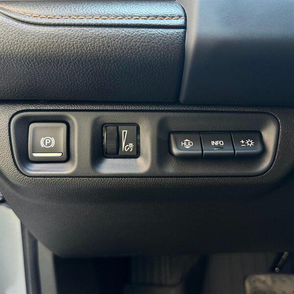 used 2023 GMC Acadia car, priced at $28,999