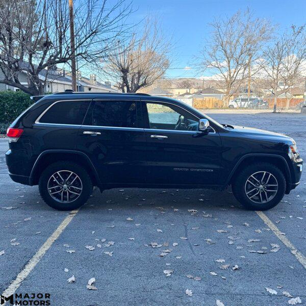 used 2017 Jeep Grand Cherokee car, priced at $14,999