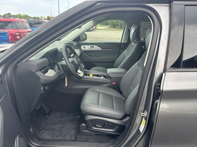 new 2025 Ford Explorer car, priced at $47,900