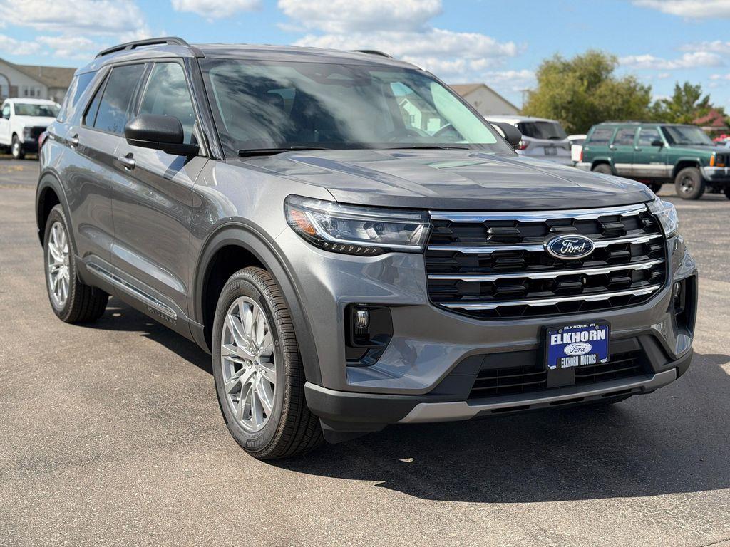new 2025 Ford Explorer car, priced at $45,900