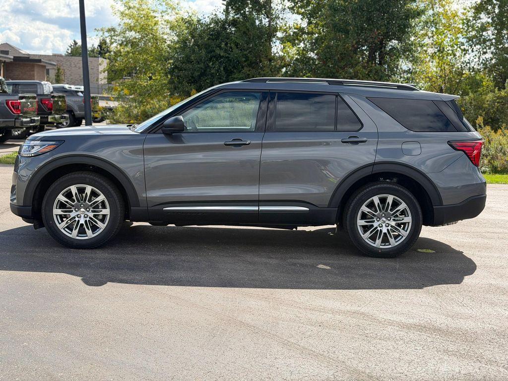 new 2025 Ford Explorer car, priced at $45,900