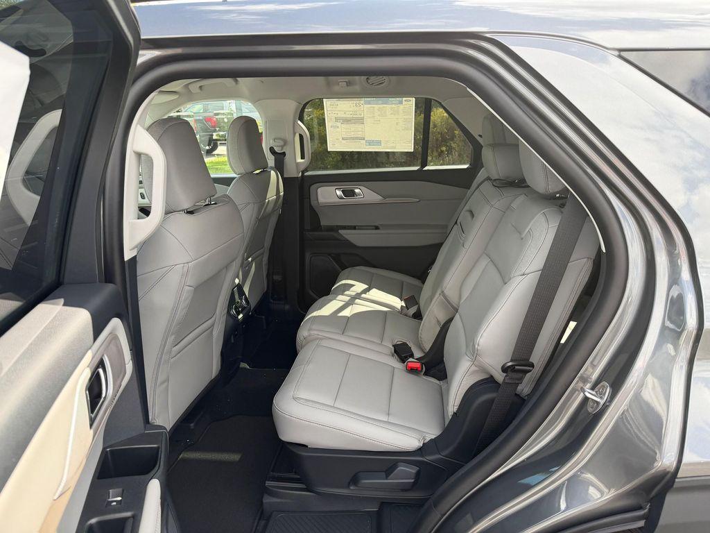 new 2025 Ford Explorer car, priced at $45,900