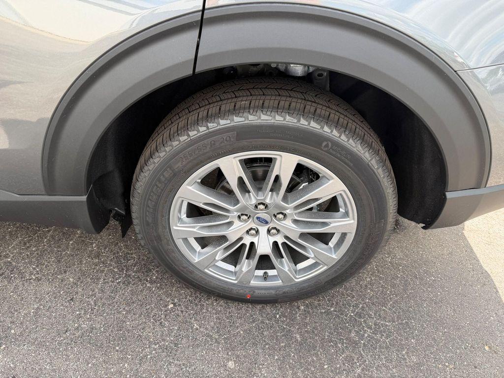 new 2025 Ford Explorer car, priced at $45,900
