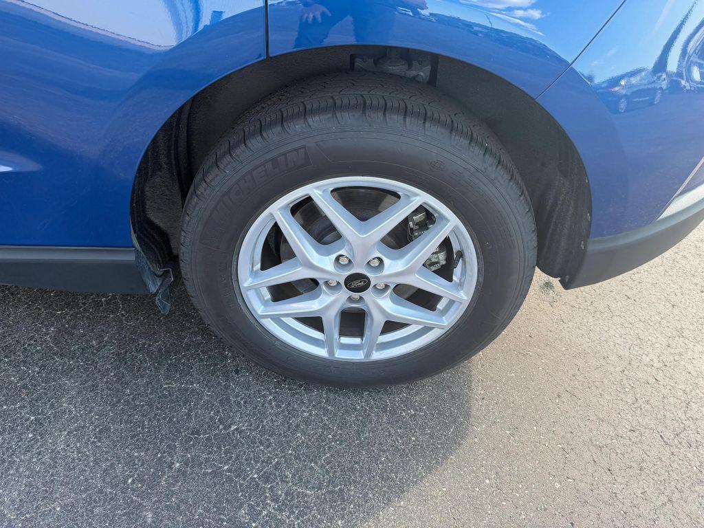 used 2024 Ford Edge car, priced at $31,995