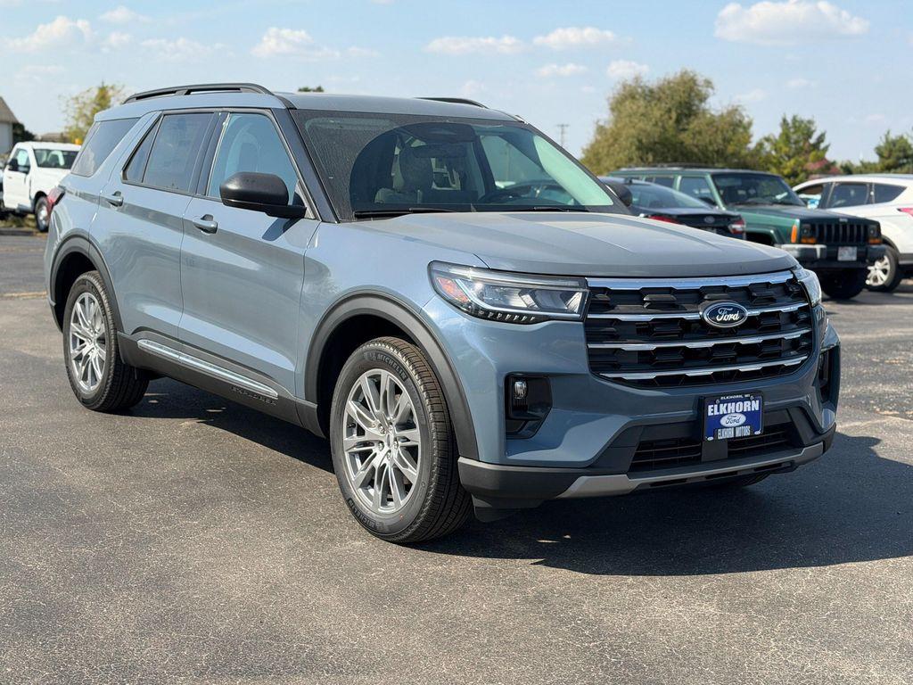 new 2025 Ford Explorer car, priced at $46,600