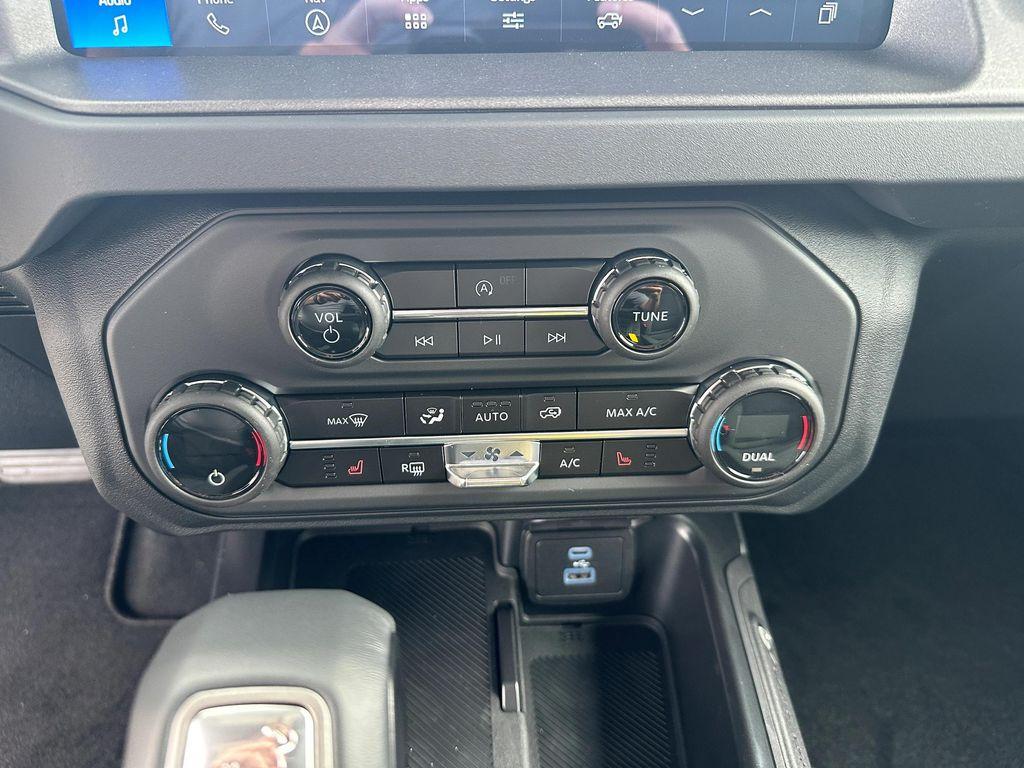 new 2025 Ford Bronco car, priced at $48,500