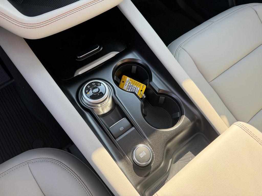 new 2025 Ford Explorer car, priced at $47,900