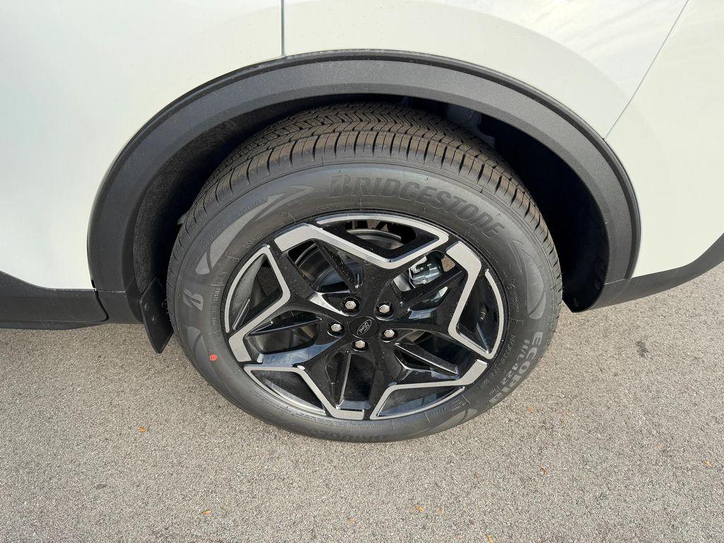 new 2026 Ford Escape car, priced at $39,900