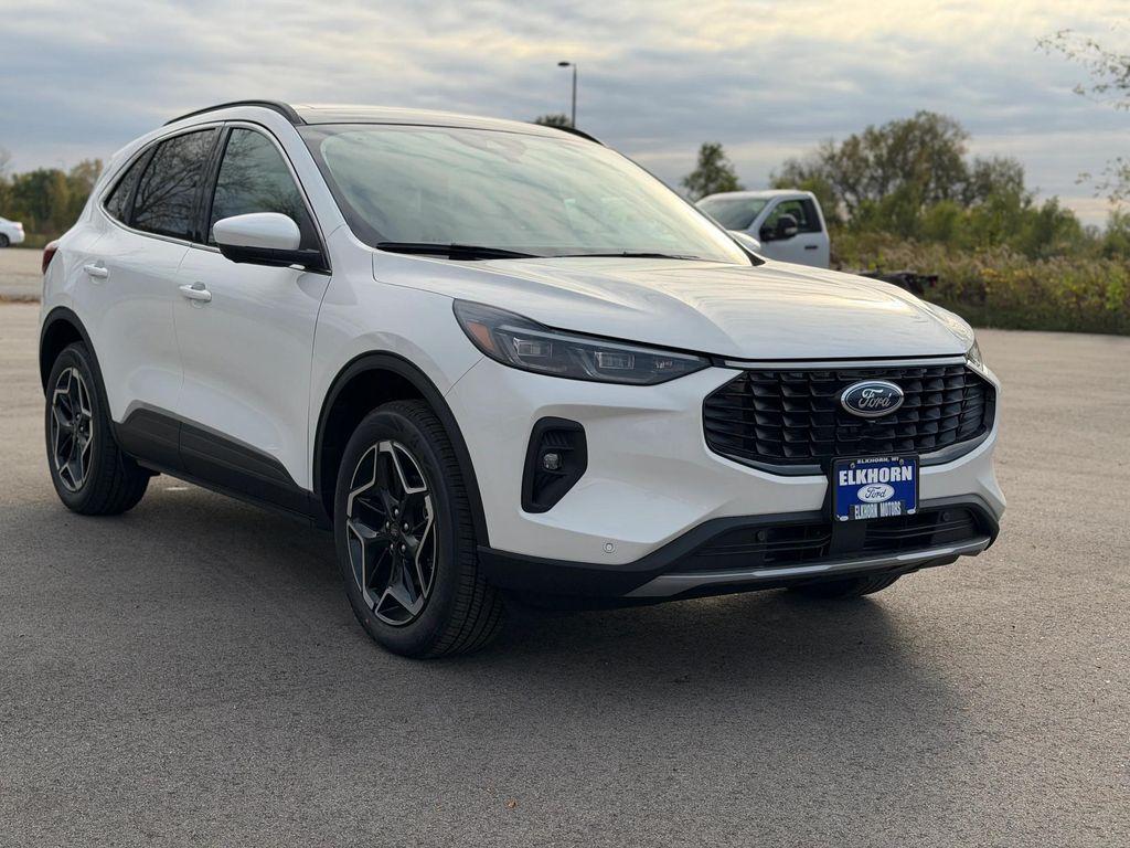 new 2026 Ford Escape car, priced at $39,900