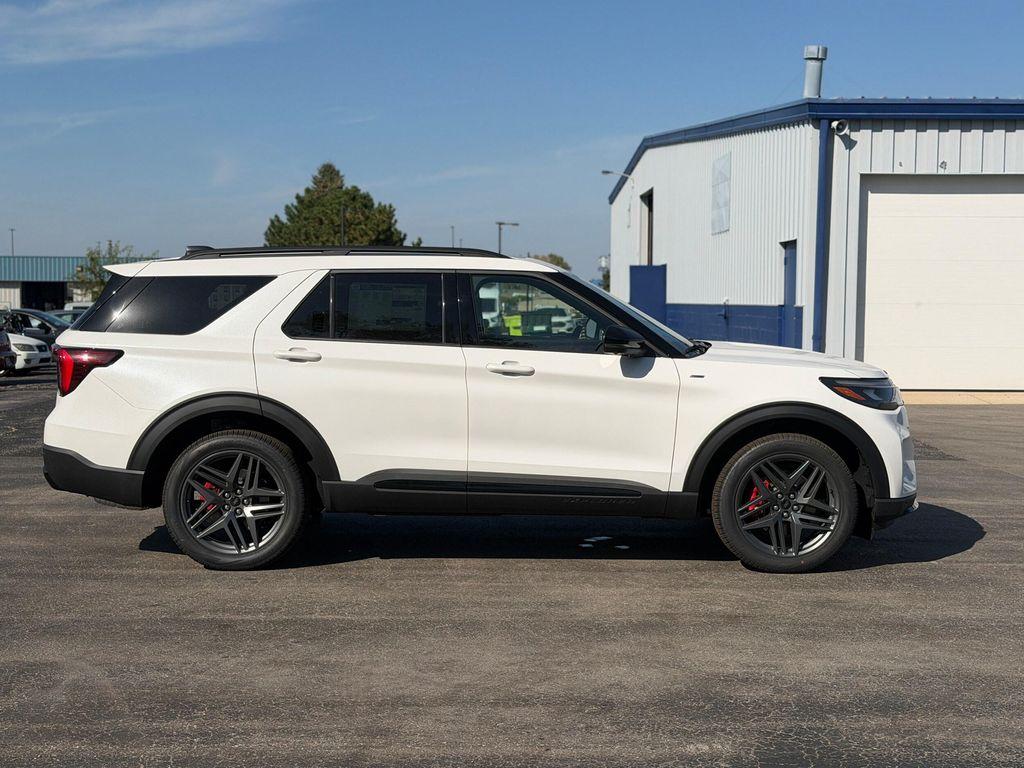 new 2025 Ford Explorer car, priced at $49,500