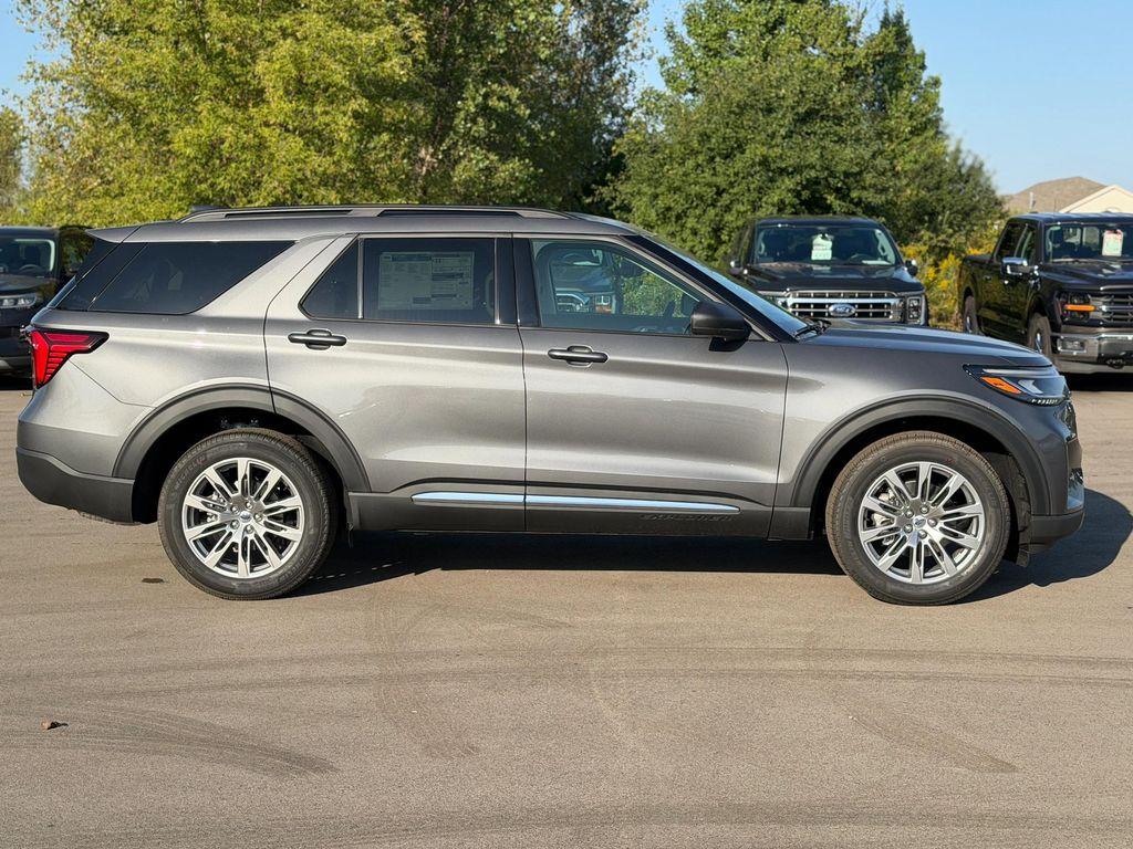 new 2025 Ford Explorer car, priced at $45,900