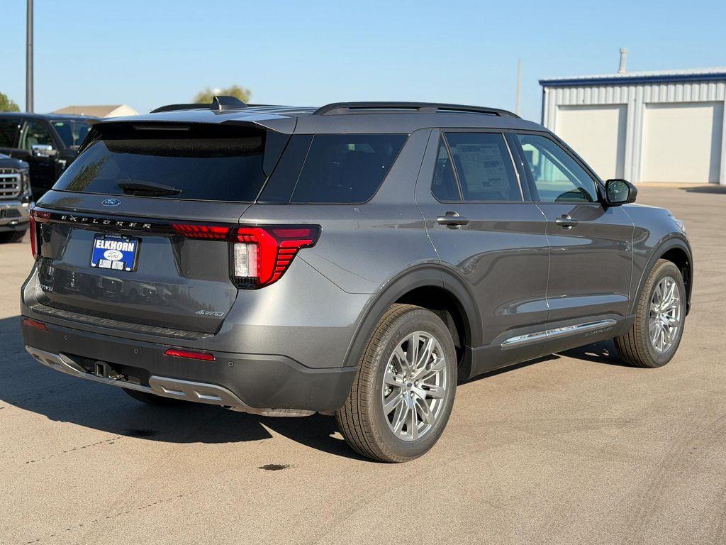 new 2025 Ford Explorer car, priced at $45,900