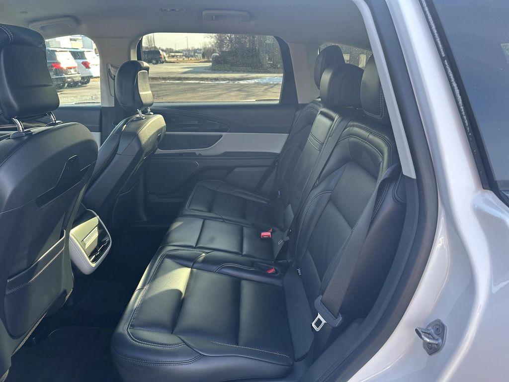 used 2024 Lincoln Nautilus car, priced at $49,995