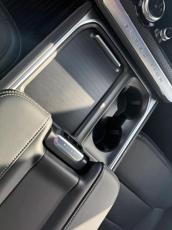 new 2025 Ford Expedition Max car, priced at $84,000