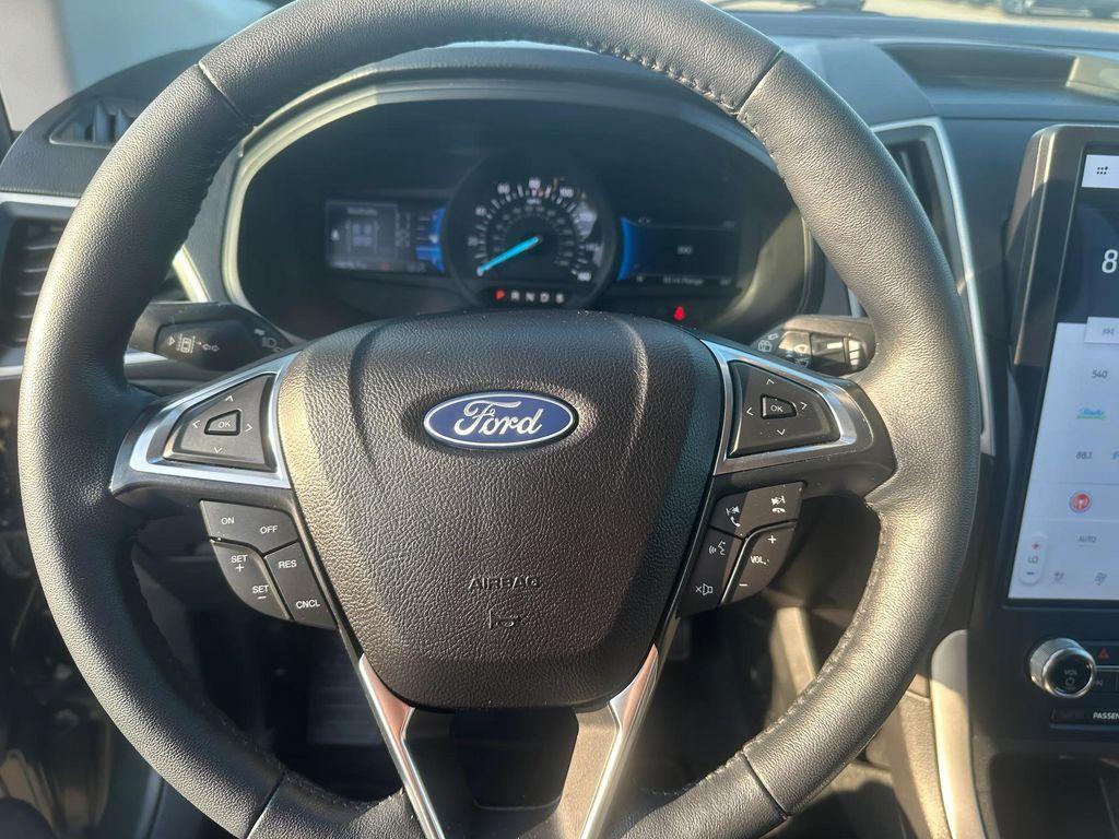 used 2024 Ford Edge car, priced at $34,995