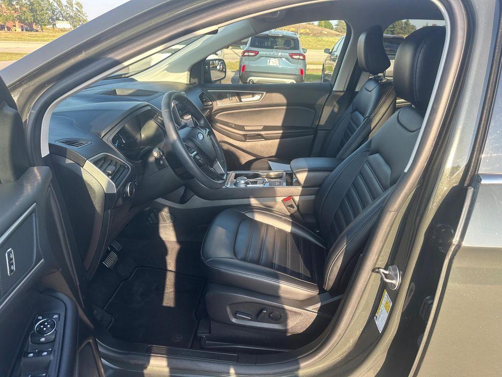 used 2024 Ford Edge car, priced at $34,995