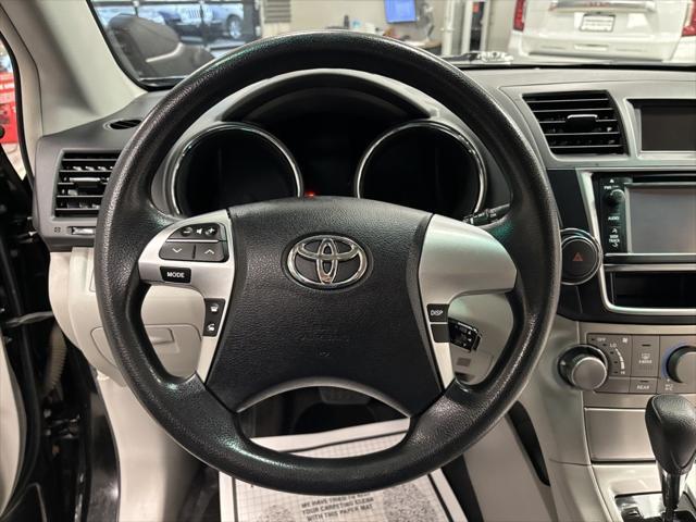 used 2013 Toyota Highlander car, priced at $15,295