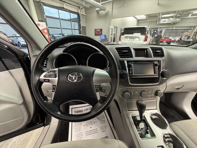 used 2013 Toyota Highlander car, priced at $15,295