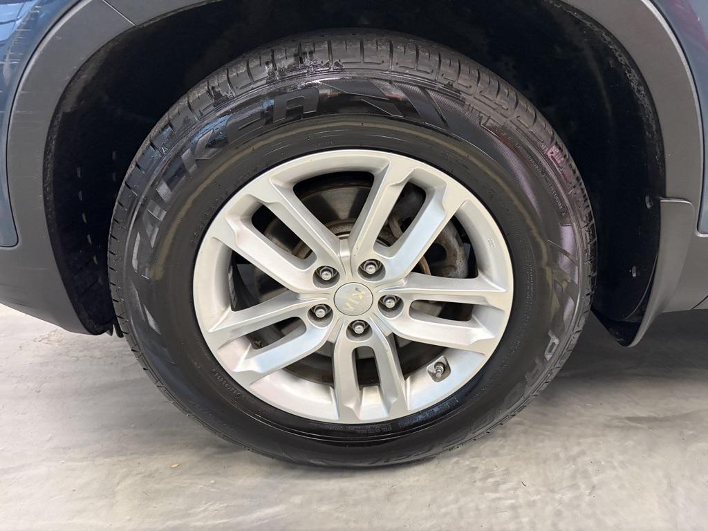 used 2015 Kia Sorento car, priced at $6,900