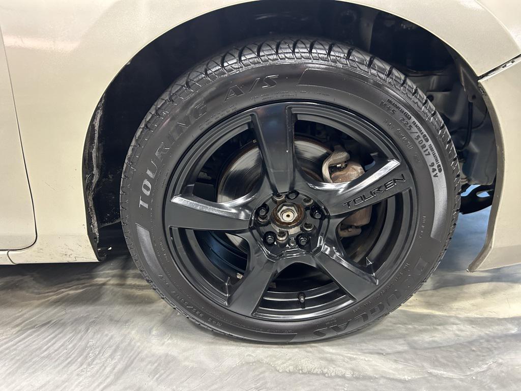 used 2014 Honda Accord Plug-In Hybrid car, priced at $7,500