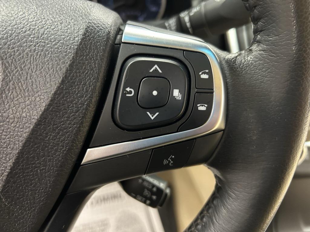 used 2015 Toyota Camry Hybrid car, priced at $13,995