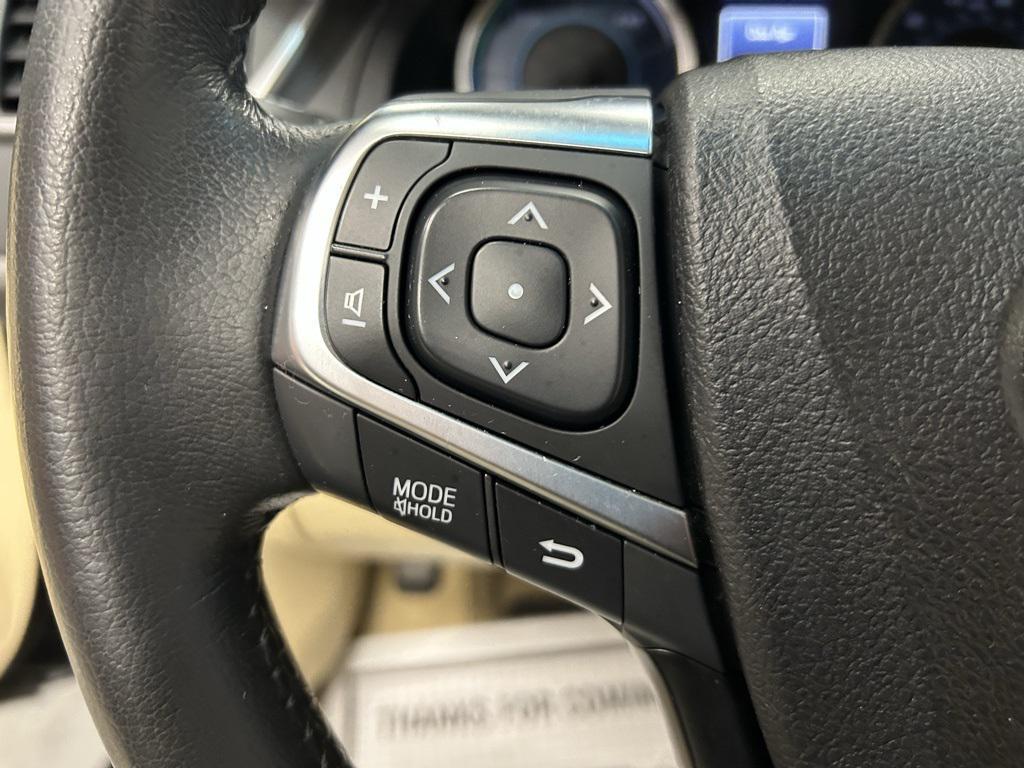 used 2015 Toyota Camry Hybrid car, priced at $13,995