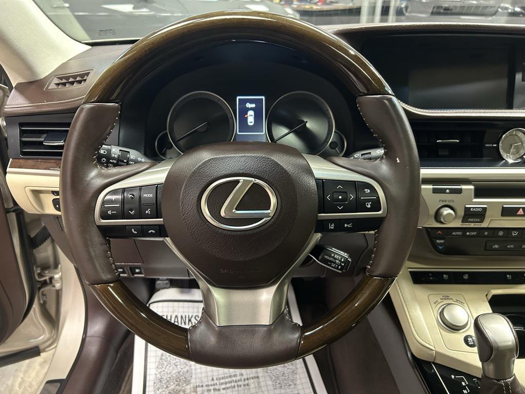 used 2016 Lexus ES 350 car, priced at $22,395