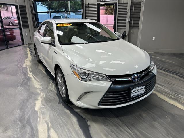 used 2016 Toyota Camry Hybrid car