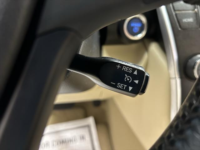 used 2016 Toyota Camry Hybrid car
