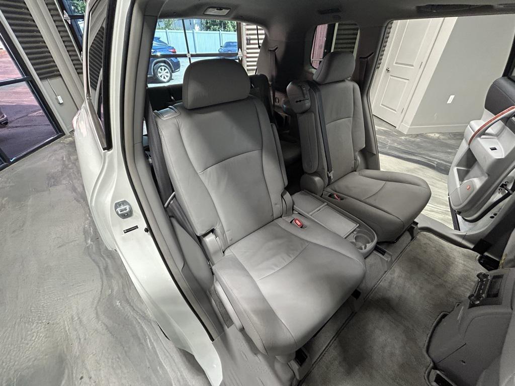 used 2008 Toyota Highlander car, priced at $11,495