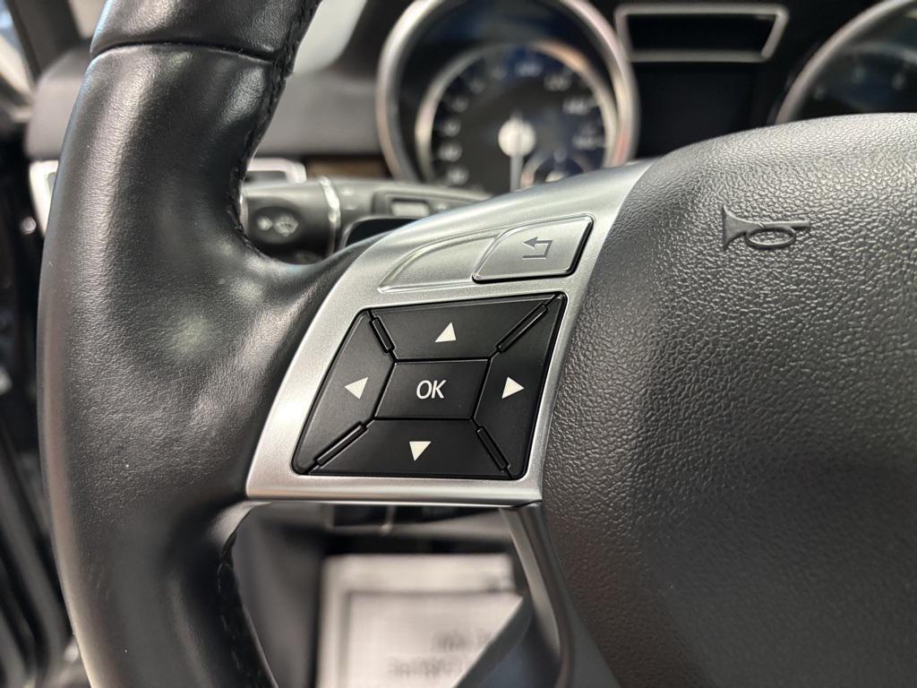 used 2013 Mercedes-Benz M-Class car, priced at $10,500