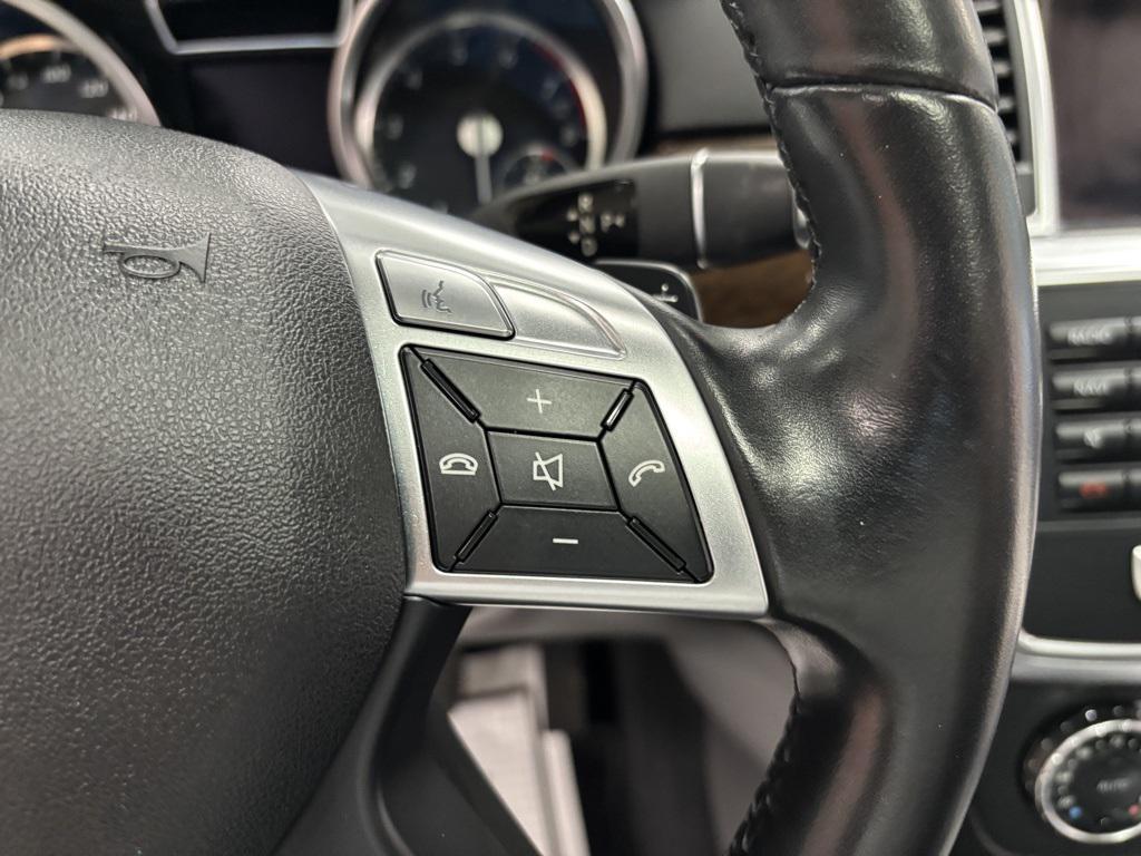 used 2013 Mercedes-Benz M-Class car, priced at $10,500