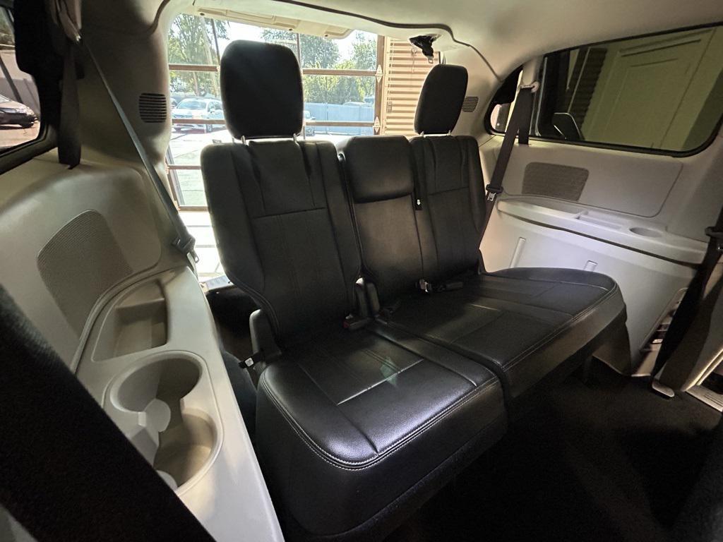 used 2015 Chrysler Town & Country car, priced at $7,200